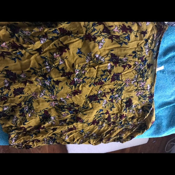 Xhilaration Blouse - Picture 2 of 3